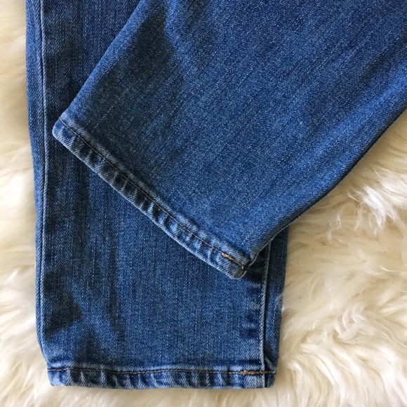 GAP Girlfriend Vintage Mid-Rise Medium Indigo Distressed Jeans, 30r ❤️ - Picture 4 of 15